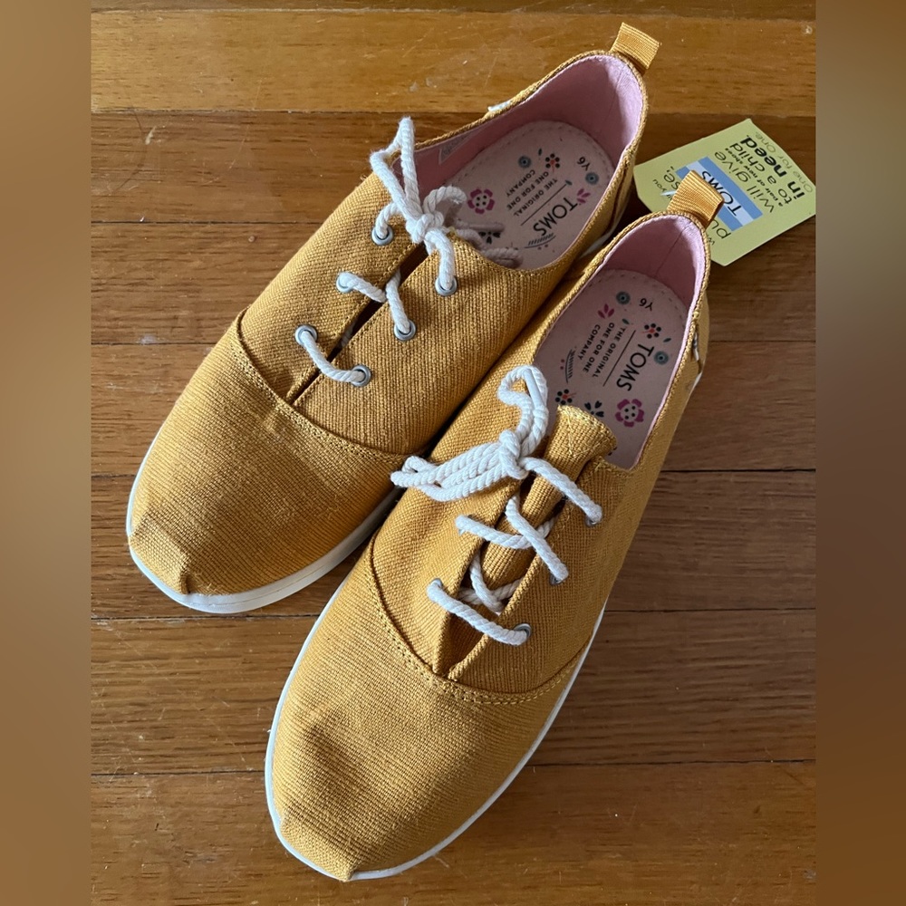 TOMS Mustard Yellow Sneakers YOUTH Size 6